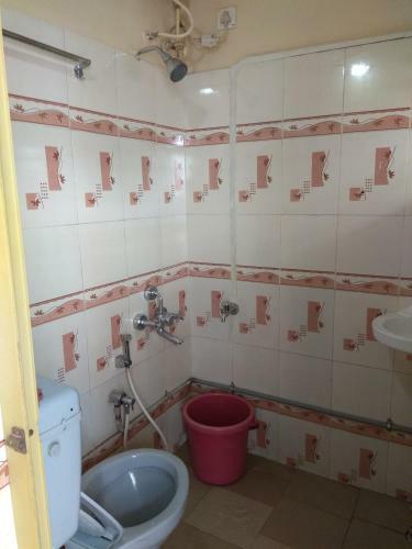 Hill Inn Rooms & Cottage