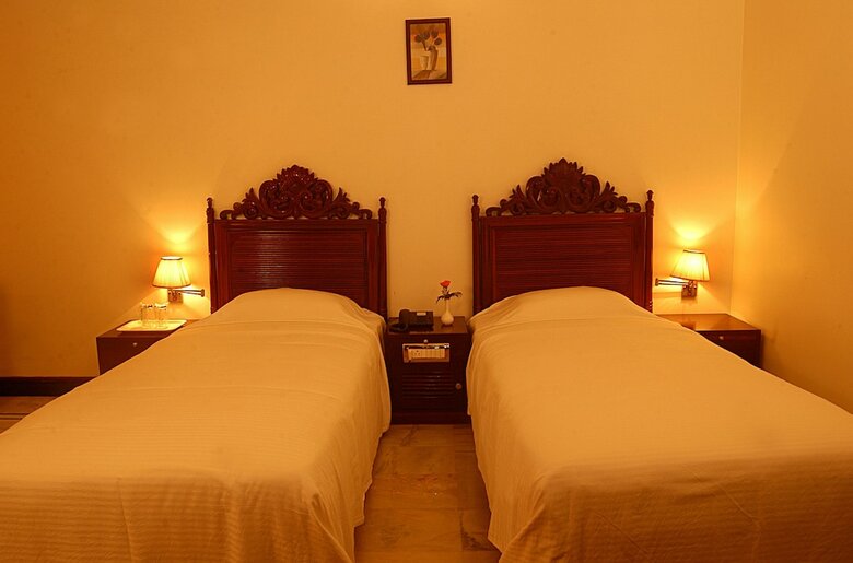 Hotel Paradise Isle Beach Resort