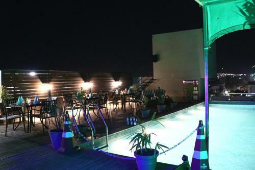 Posada Crimson Park Shree Kanak