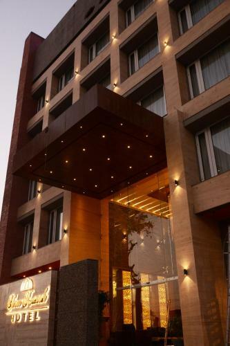 Posada Crimson Park Shree Kanak