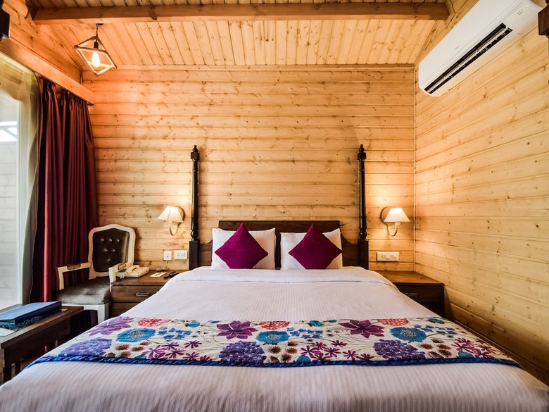 Hotel Bamboo Saa Resort & Spa