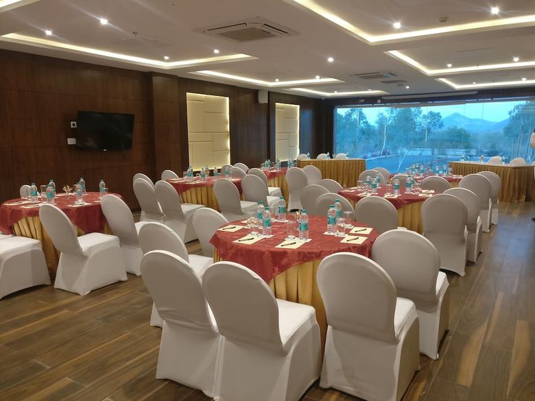 Hotel Bamboo Saa Resort & Spa