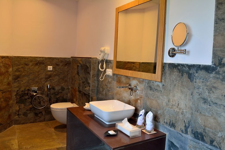 Hotel Bamboo Saa Resort & Spa