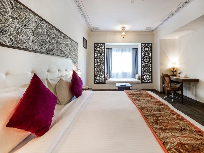 Hotel Bamboo Saa Resort & Spa