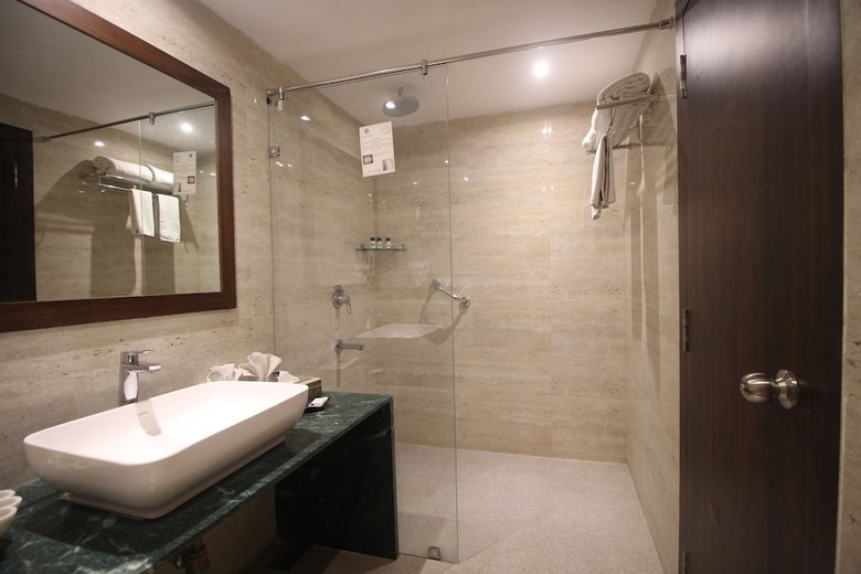 Hotel Bamboo Saa Resort & Spa