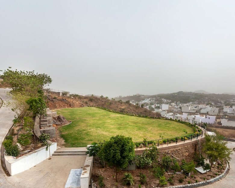 Hotel Justa Sajjangarh Resort & Spa