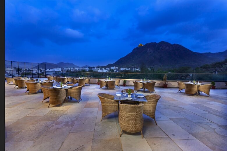 Hotel Justa Sajjangarh Resort & Spa