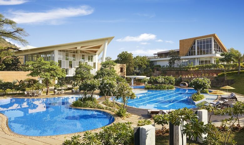 Hotel Taj Aravali Resort & Spa