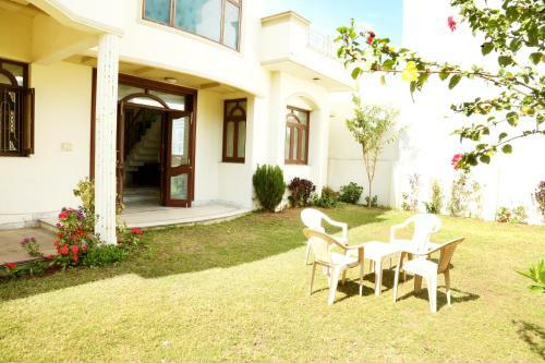 Bed & Breakfast Kci Guest Villa