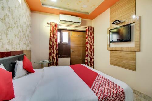 Oyo 35398 Hotel Pearl