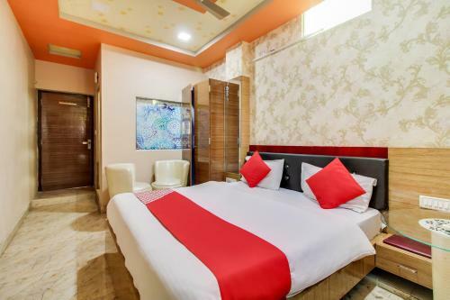 Oyo 35398 Hotel Pearl