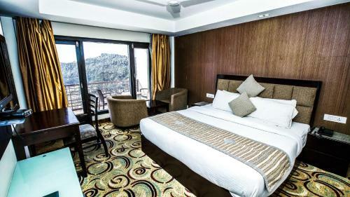 Hotel Patnitop Heights