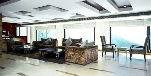 Hotel Patnitop Heights