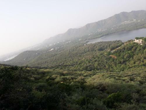 Hotel Shivam Paying Guest House,u