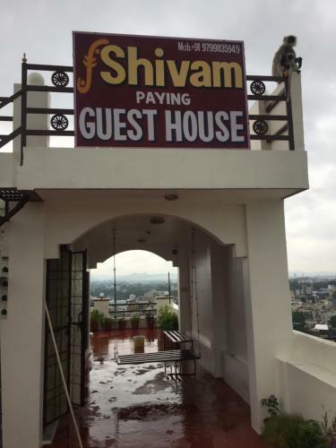 Hotel Shivam Paying Guest House,u