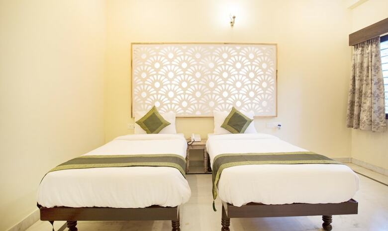 Hotel Treebo Trend Jhalamaan Lake Pichola