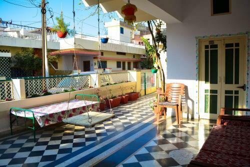 Hostal Chitrangan - A Perfect Stay