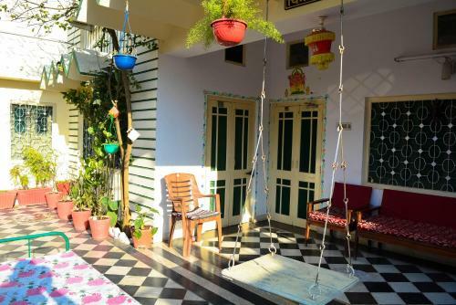 Hostal Chitrangan - A Perfect Stay