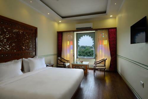 Hotel Aaram Mahal By Pachar Group