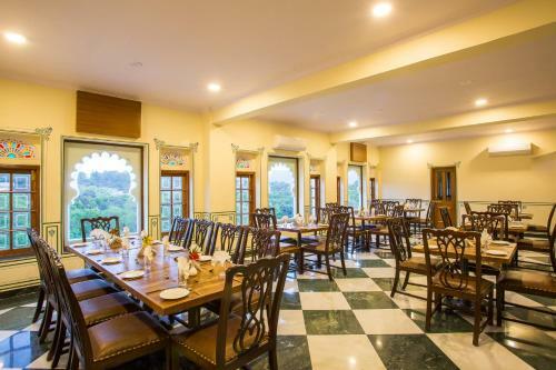 Hotel Aaram Mahal By Pachar Group