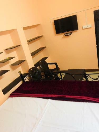 Parmanand Home Stay