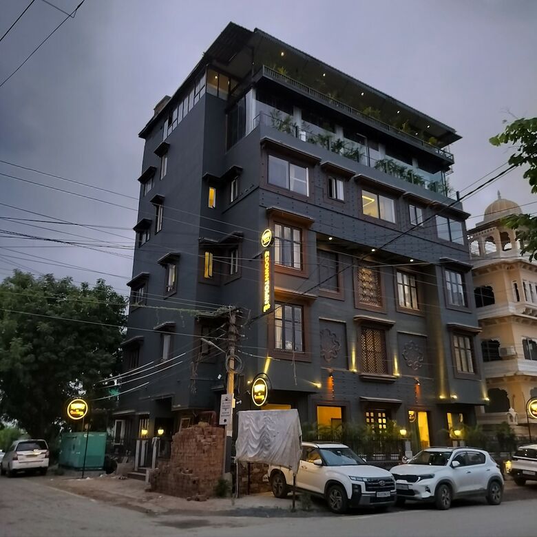 Hotel Viaan