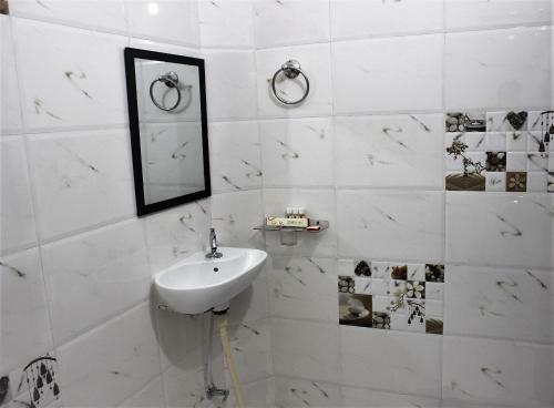 Hostal Rising Shemesh Home Stay