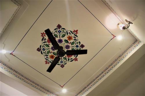 Hostal Rising Shemesh Home Stay