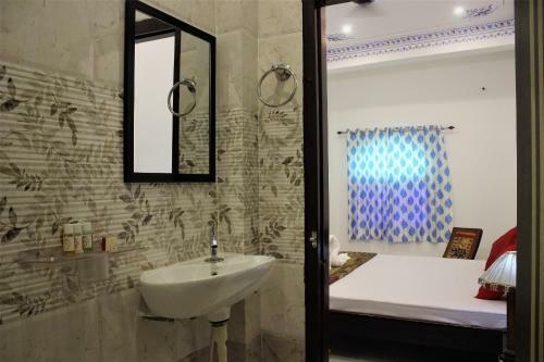Hostal Rising Shemesh Home Stay