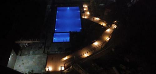 Hotel Gazebo Inn Resort Udaipur