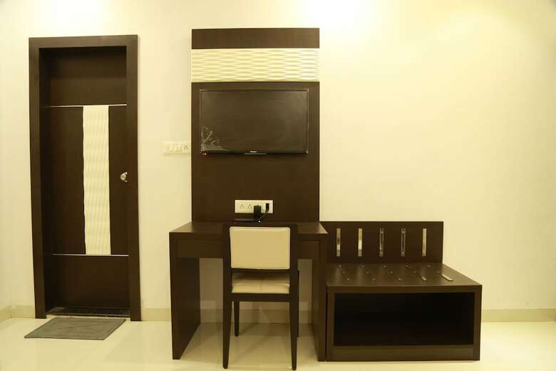 Hotel Anchal Villa