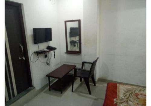 Budget Hotel Near Bus Stand