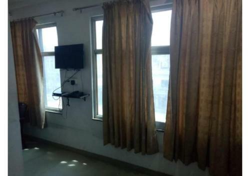 Budget Hotel Near Bus Stand