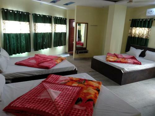 Hotel Gokul Palace