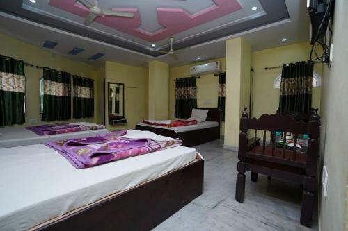 Hotel Gokul Palace