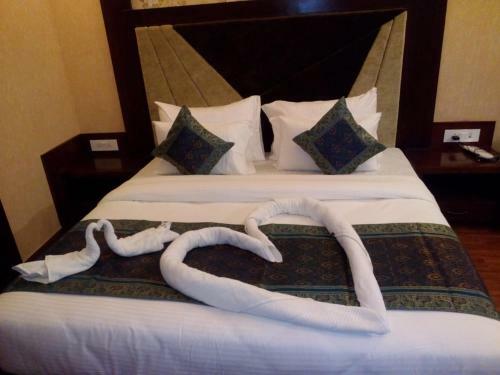 Hotel Square Inn