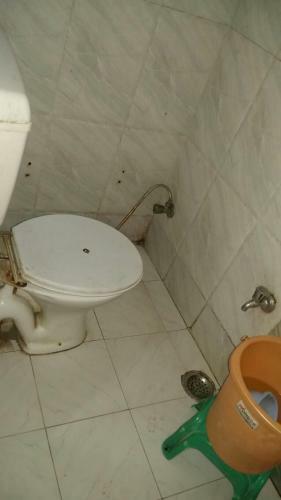 Hostal Oyo 23139 Natraj Inn