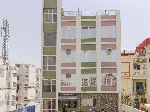 Hotel Ashiyana Palace