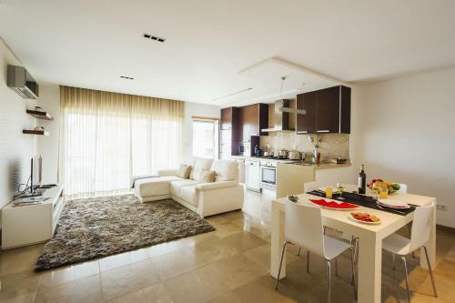 Apartamento Baia Residence III