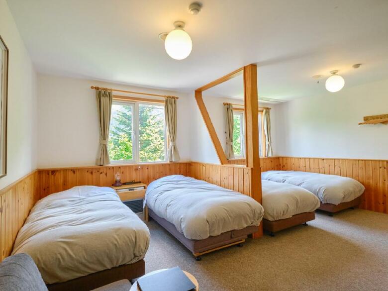 Bed & Breakfast Penshion Asanebou