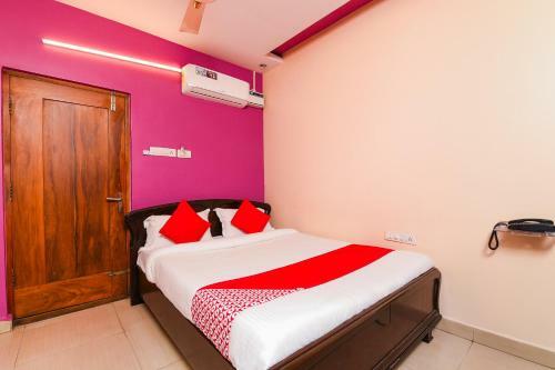 Hotel Oyo 22116 Savera Inn Lodge