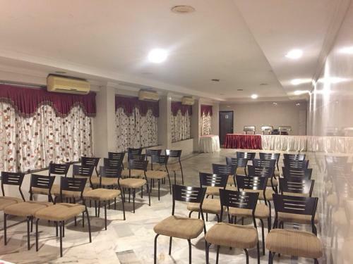 Posada Sarovar Hotel