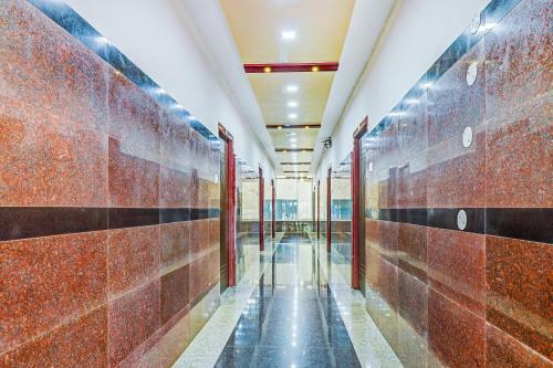 Hotel Fabexpress Vizag Grand