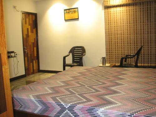 Atithi Comfort Homes (exclusively For Families) - Royal