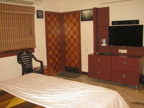 Atithi Comfort Homes (exclusively For Families) - Royal