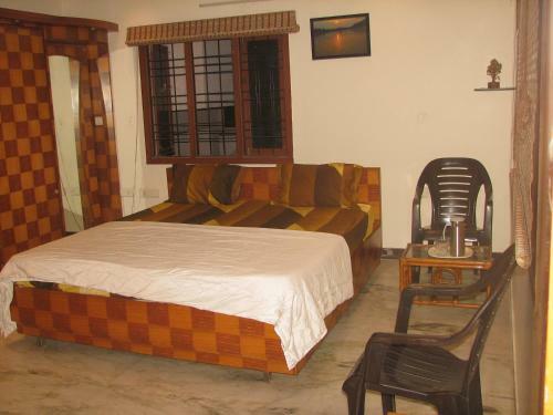 Atithi Comfort Homes (exclusively For Families) - Royal