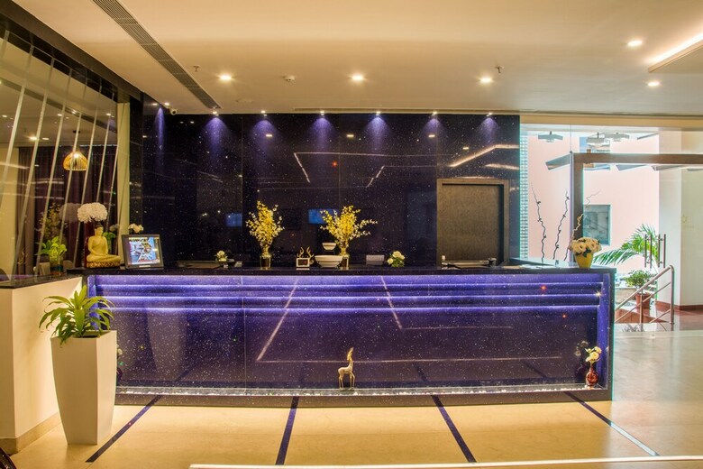 Mantris Hotel