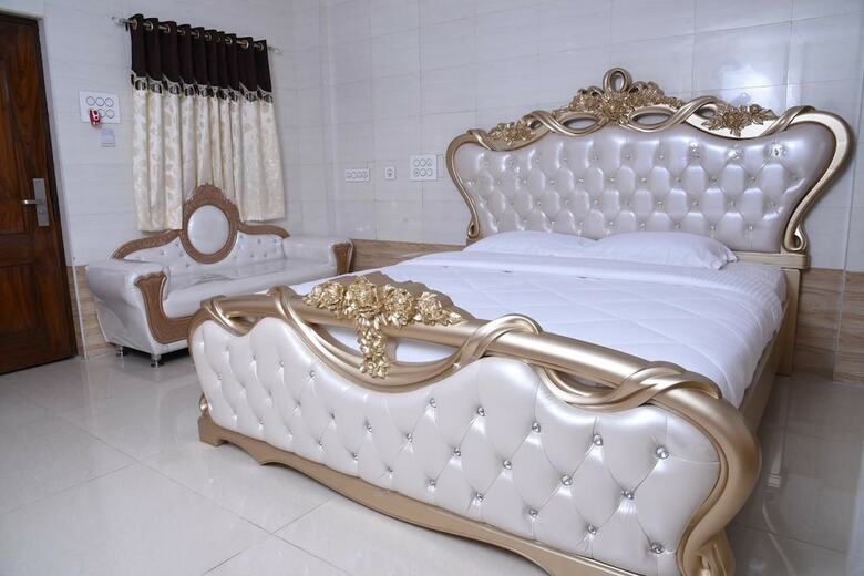 Hotel K N Gupta Residency
