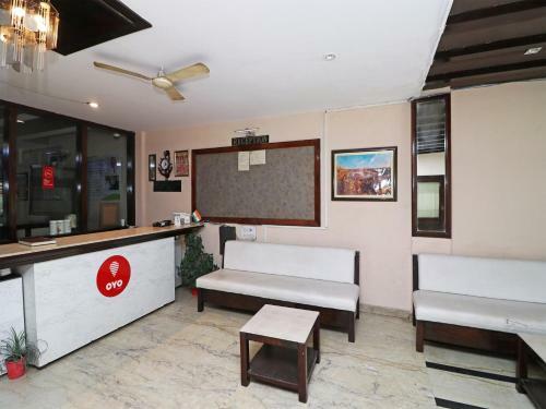 Oyo 13161 Apni Havali Hotel & Restaurant