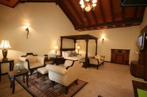 Hotel Celestia Suites At Leonia